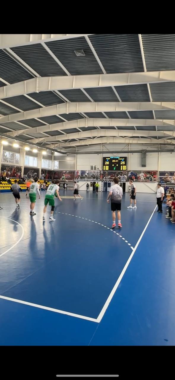 Гандбольные залы (левый и правый)